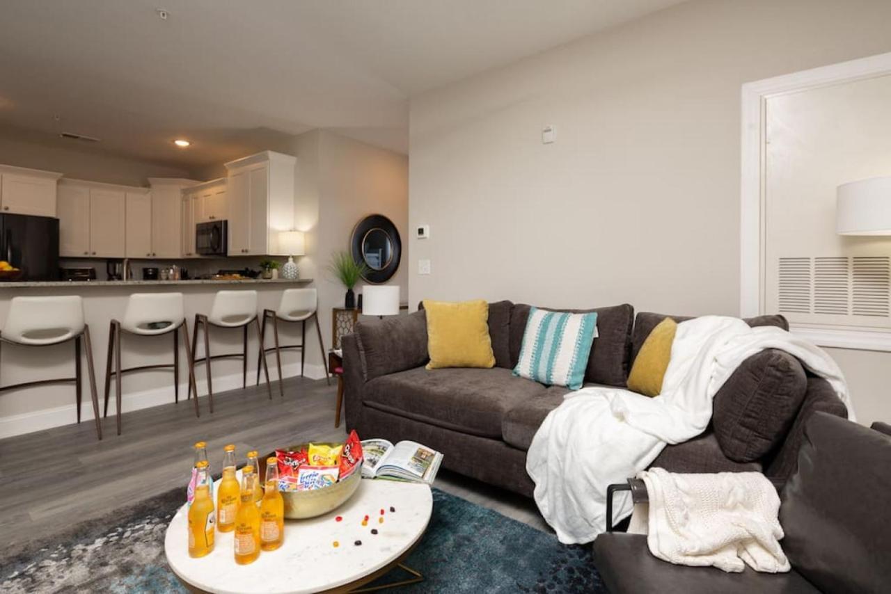 Lovely 4Br King Beds Steps To Beach And Pier G Myrtle Beach Extérieur photo